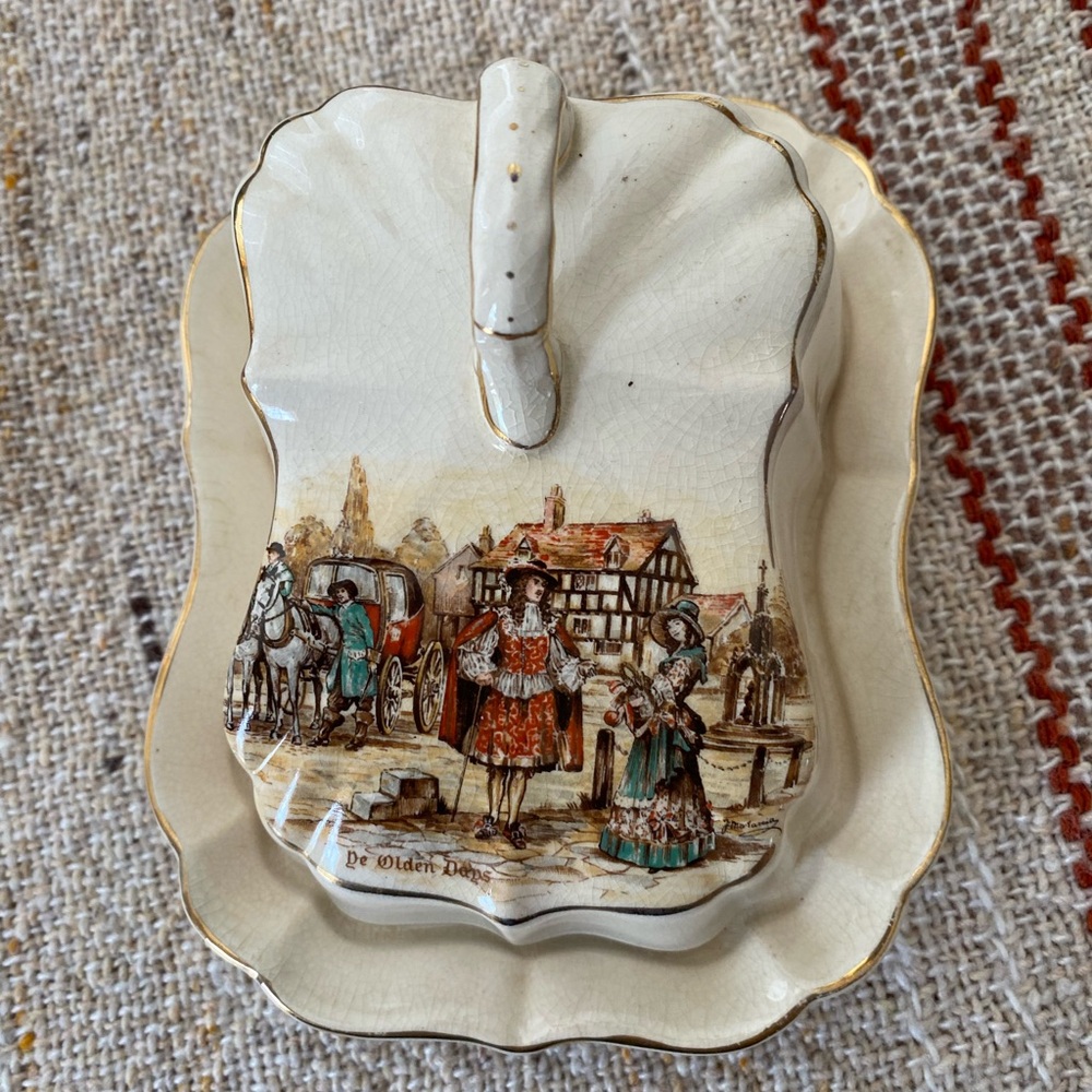 Vintage Sandland Ware Staffordshire England Cheese Dish “Ye Olden Days”